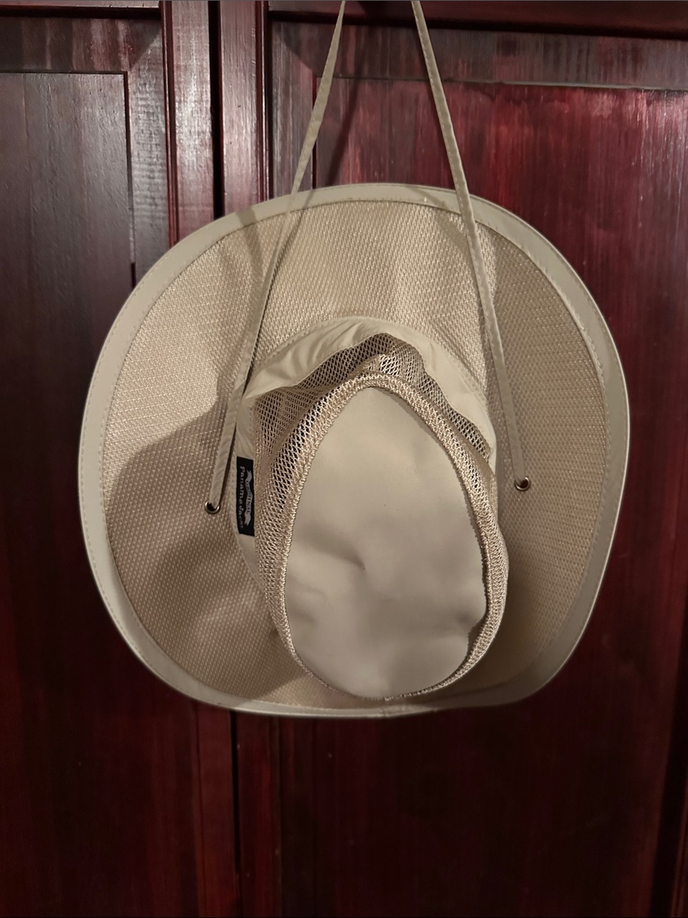Panama Jack Beige Men’s Wide-Brim Sun Safari Style Hat with Mesh & Chin Strap L